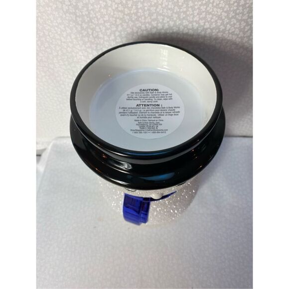 Bath and Body Works Glittery Snowman 3-Wick Candle Holder - Picture 3 of 6